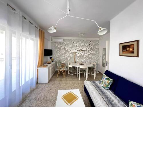 Lovely family apartment 2 min. from the beach