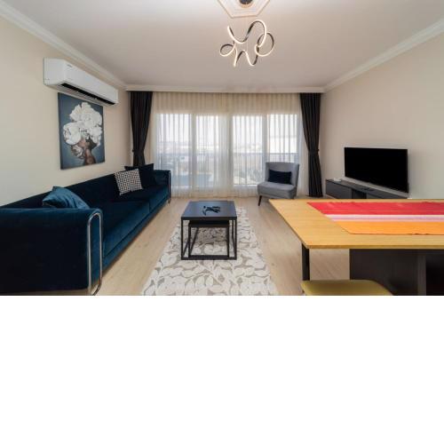 Lovely Flat 2 km to Lara Beach in Muratpasa