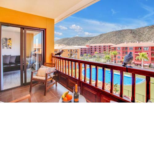 LOVELY MOCAN, Pool, Fast Wi-Fi, Padel Court