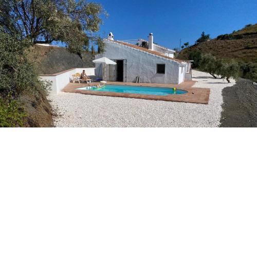 Lovely rustic farmhouse with pool