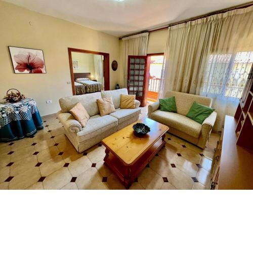 Lovely spacious apartment in the center - Vilaflor