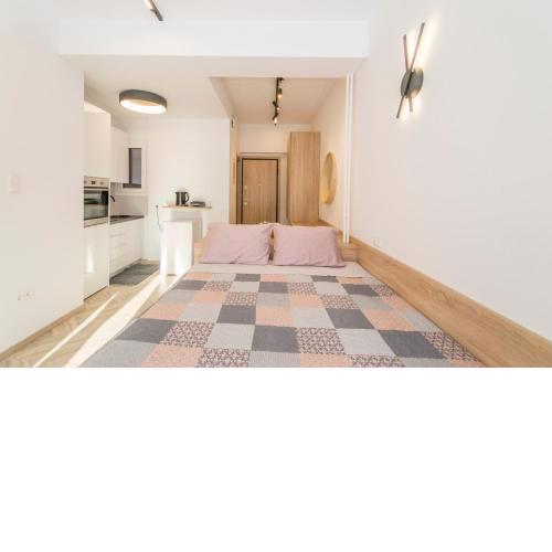 Lovely studio 1' from Attiki metro station