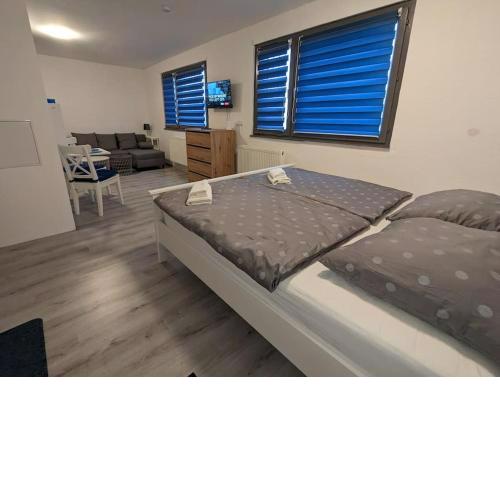 Lovely studio with free parking on premisis