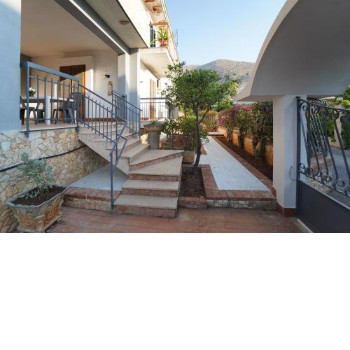 Lovely Villa, close to the beach
