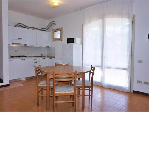 Lovely villa in Porto Santa Margherita with private garden