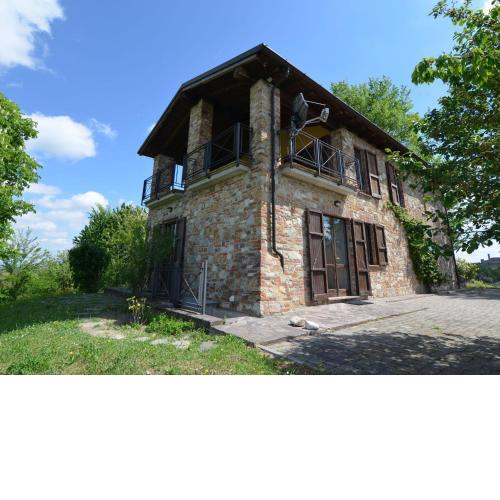 Lovely Villa in Ziano Piacentino Amidst Vineyards