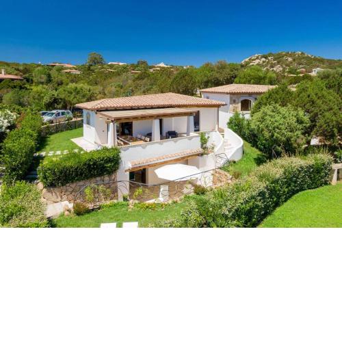 Lovely Villa w/Beach Access │Private Garden │BBQ