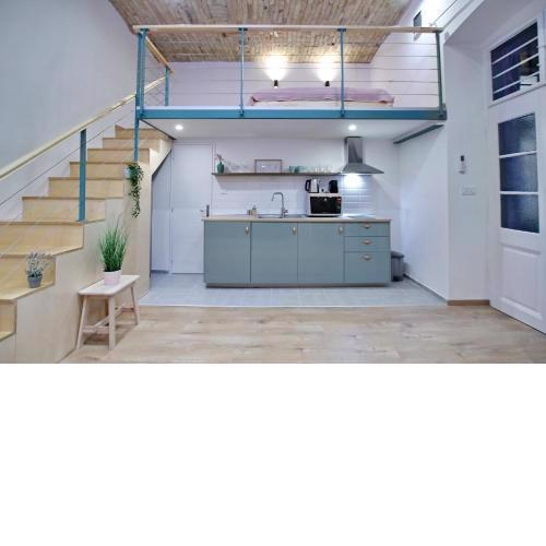 Lovely&modern downtown apartment