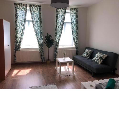 L&R Apartment