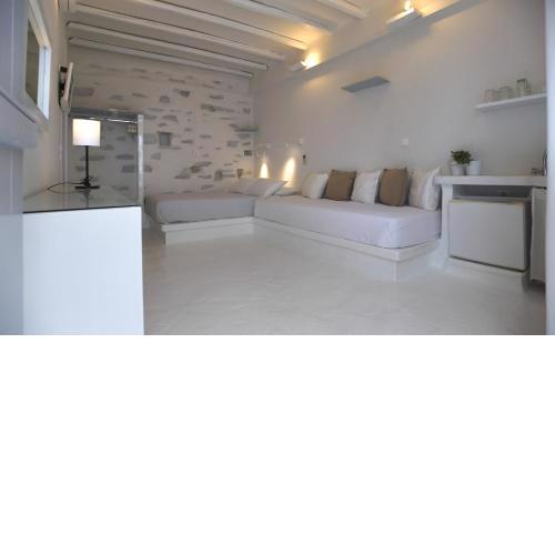 lucas rooms