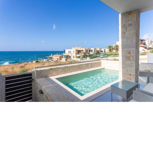 Lucia Beachfront Suite