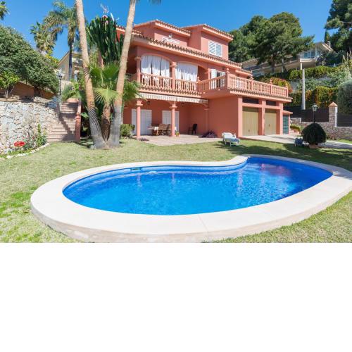 LU&CIA VILLA CANDADO