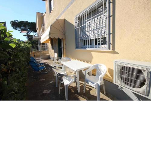Luisa Levante, 100 mt dal mare, clima, spazio esterno, wifi