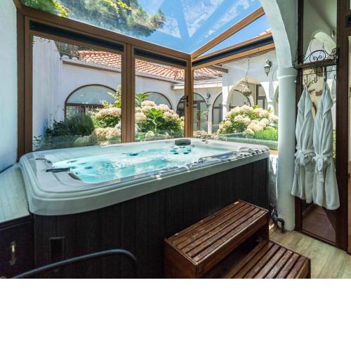 Lujosa Vivienda Vacacional Típica Canaria con Jacuzzi BBQ WIFI