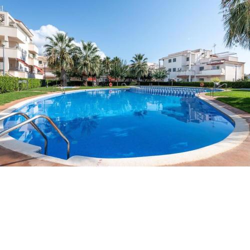 Lujoso Residencial Piscina Pádel
