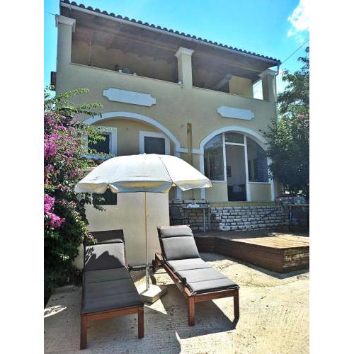 Lulani Hideaway by Air Vitesse