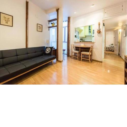 Luminoso Apartamento en Lavapiés-Tirso de Molina
