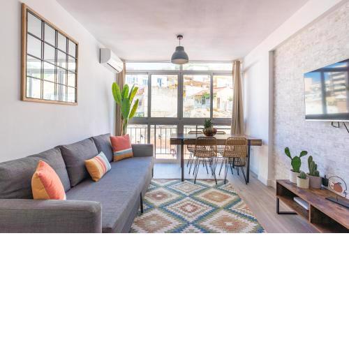 LUMINOSO APARTAMENTO RECIÉN REFORMADO