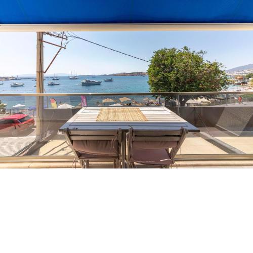 Luminous Seafront Apartment with Fascinating Sea View in the Heart of Bodrum