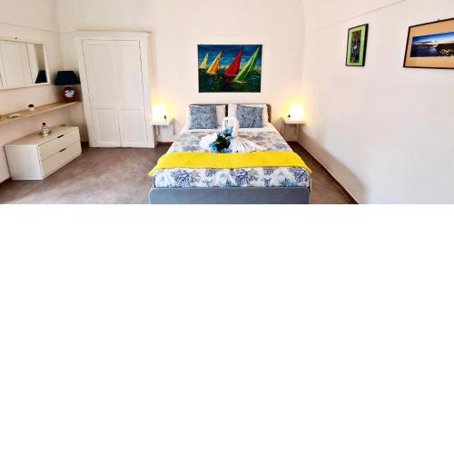 Luna Caprese Room