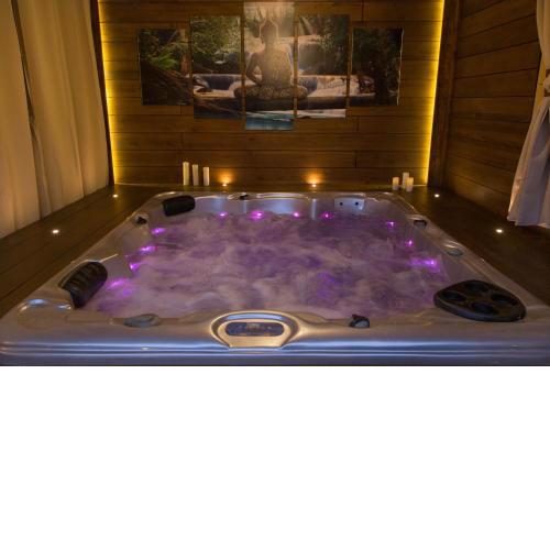 LUNA HOME Jacuzzi Love Relax