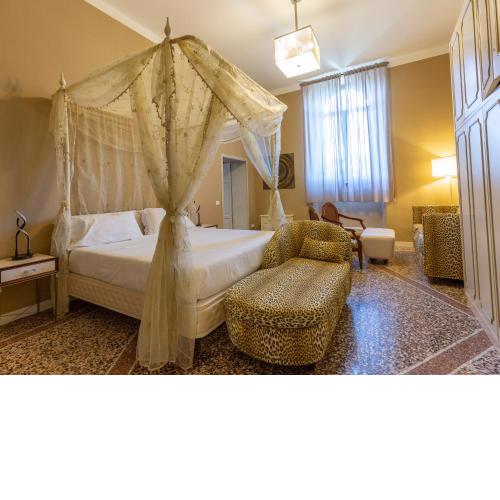 Lungarno Buozzi 7 Apartments