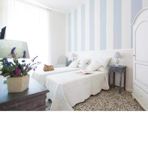 Lungomare Rooms & Charme