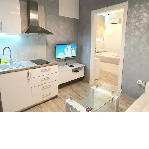 Lux apartment 12 with yard in the heart of Athens