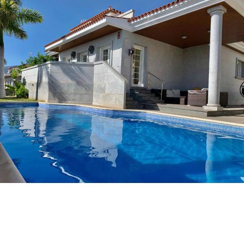 Lux Villa Playa La Arena