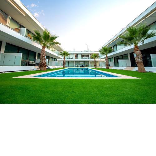 Luxe nieuwbouw penthouse op 600 m van het strand!