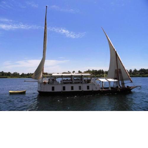 Luxor Dahabiya Nile Cruise Private Family
