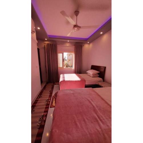 Luxor Home