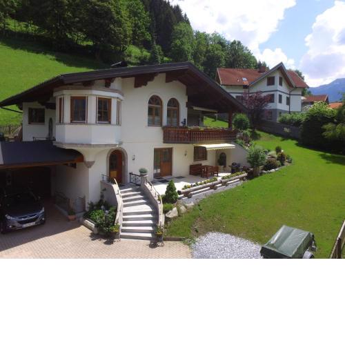 Luxurious Apartment in Bad Hofgastein with Sauna