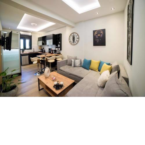 Luxurious apartment in the heart of town !