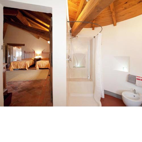 Luxurious Apartment with Garden in Rocca Grimalda