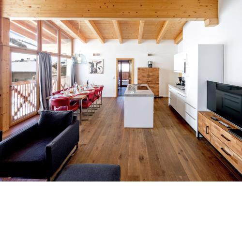 Luxurious Apartment with Sauna Garage Roof Terrace