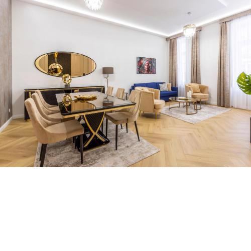 Luxurious Bajcsy Residence next to the Basilica