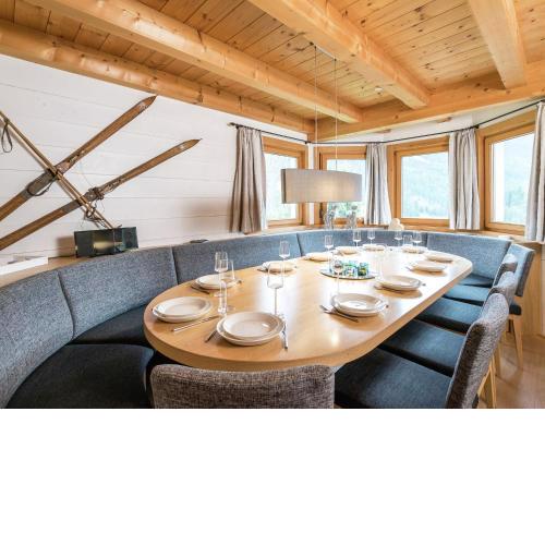 Luxurious Chalet in Saalbach Hinterglemm near Ski Area