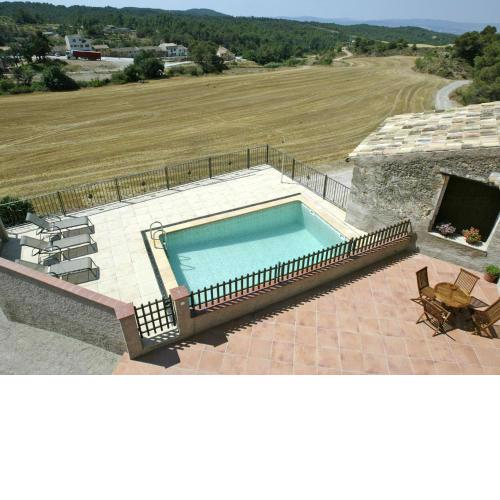 Luxurious Cottage with Swimming Pool in Catalonia