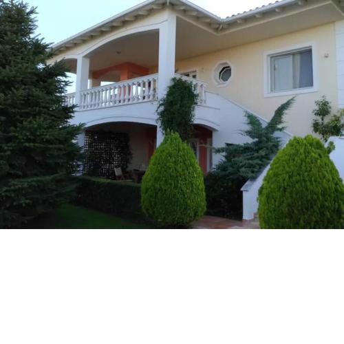 Luxurious Garden House Between Aegean & Olympus