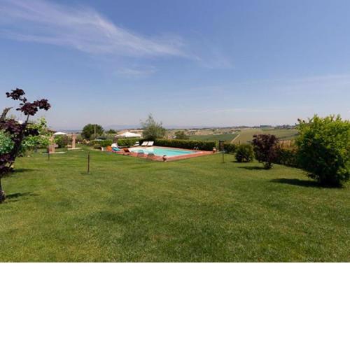 Luxurious Holiday Home in Marsciano with Swimming Pool