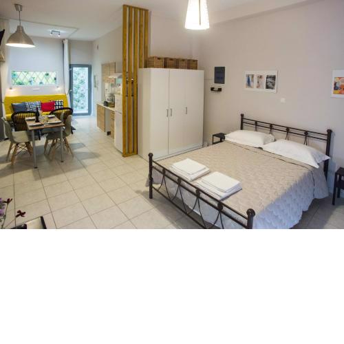 Luxurious Studio, near Athens Airport