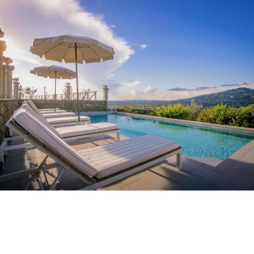 Luxurious Villa in Cortona Italy with Swimming Pool