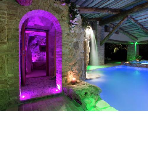 Luxurious villa in Guardea with private spa