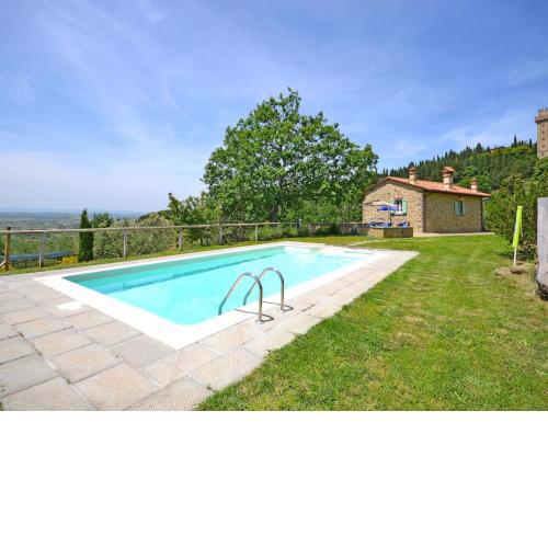 Luxurious Villa with Pool in Cortona Italy