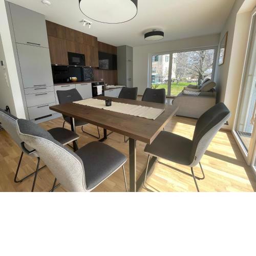 Luxury - Apartment mit Balkon in Seenähe