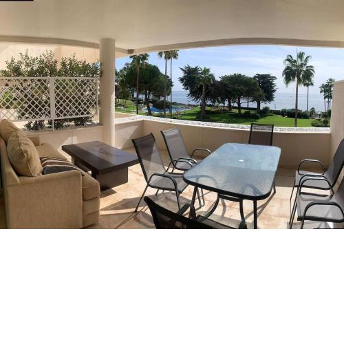 Luxury 2-Bed appt. Sea-Views