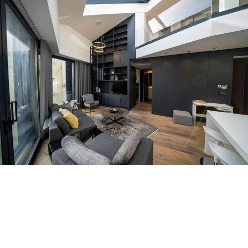 Luxury 2 bedroom loft apt w/Terrace in Galata