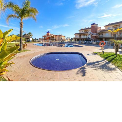 Luxury 2BR Condo B3 by Rafleys, Panoramic Sea Views, 7 mins Walk to the Beach