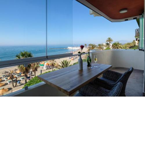 Luxury 3 Bedroom Beach Front Apartment in Marbella